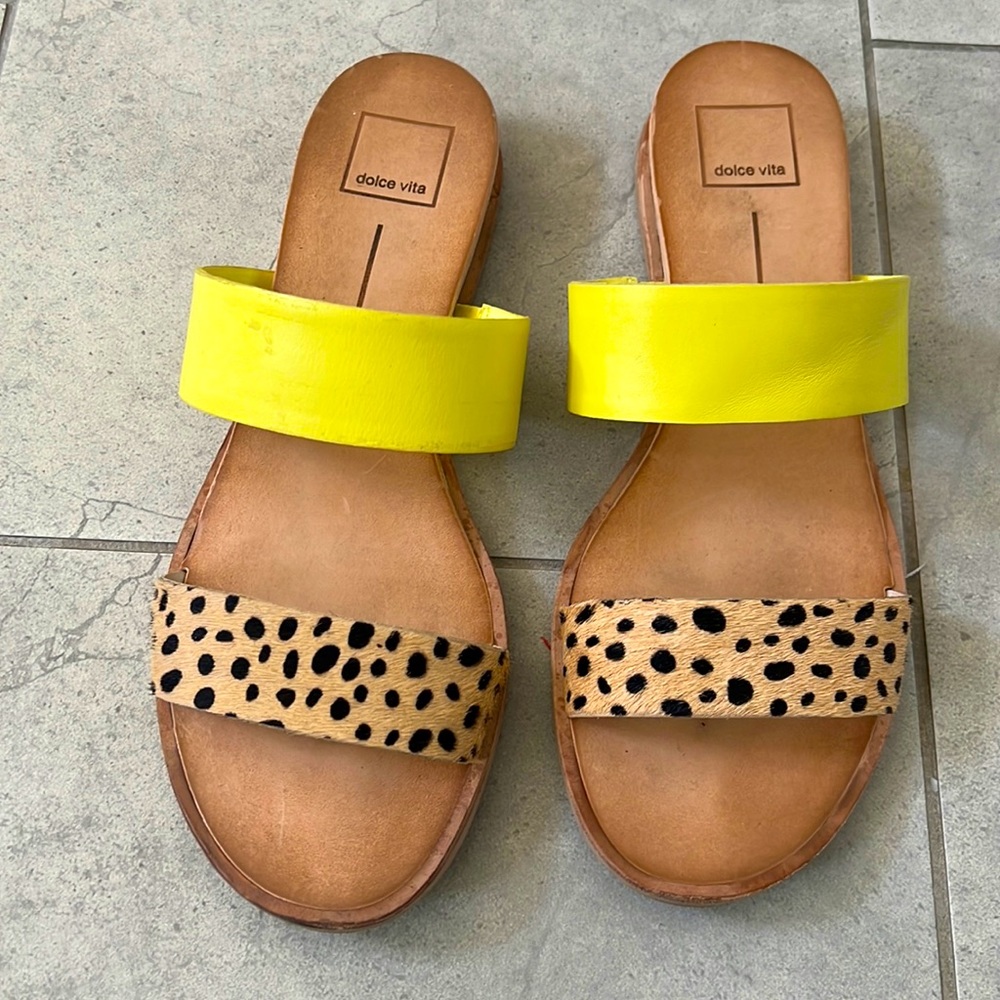Animal print and neon Sandler